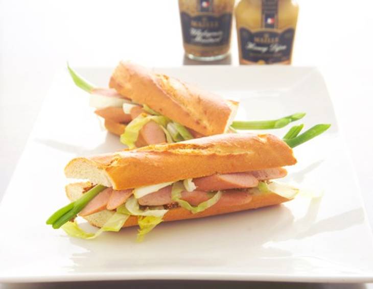 Hot Dogs mit Senf Hot Dogs mit Senf
