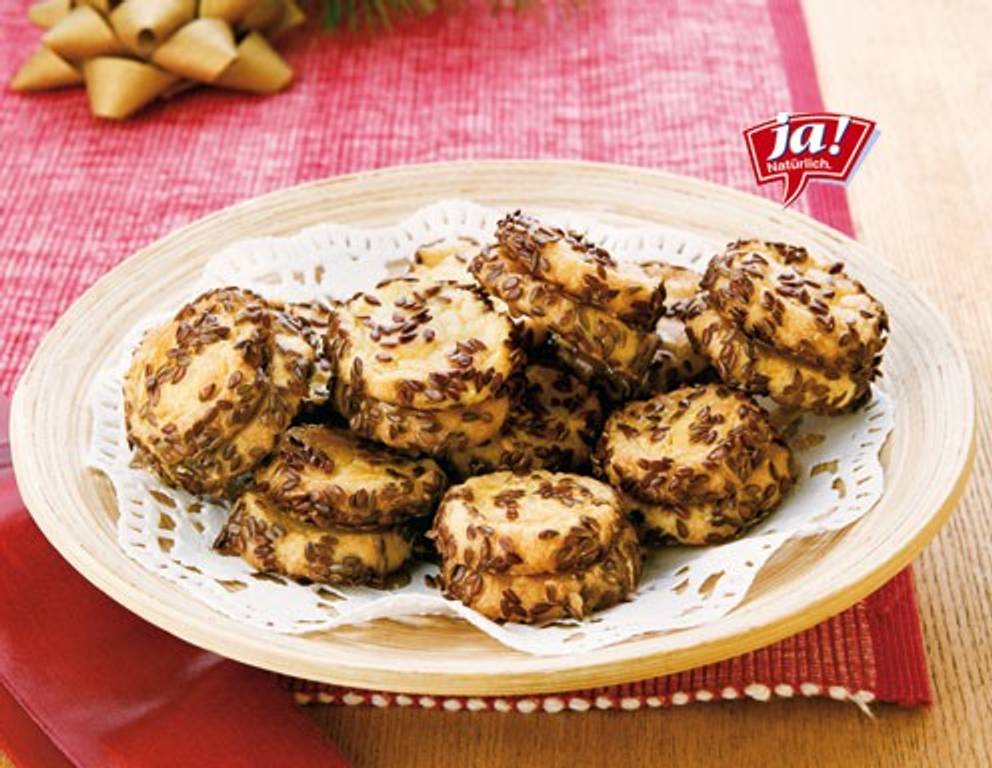 Gefüllte Leinsamenkekserl mit Ahornsirup Gefüllte Leinsamenkekserl mit Ahornsirup
