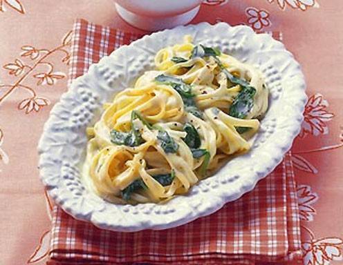 Tagliatelle mit Brunch-Spinat-Sauce