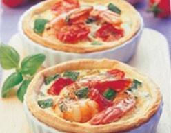 Garnelen-Quiche mit Zucchini und Tomaten