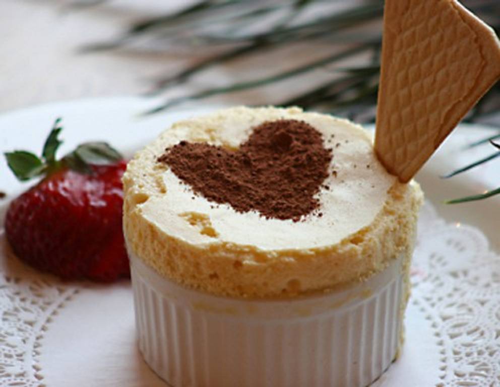 Soufflé aus weißer Schokolade Soufflé aus weißer Schokolade