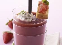 Erdbeergazpacho mit Crostini Erdbeergazpacho mit Crostini