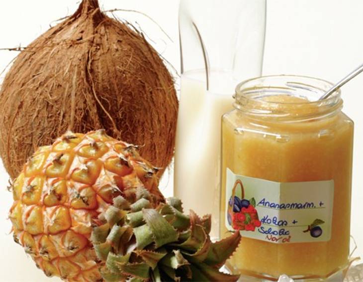 Ananasmarmelade mit Kokosflocken Ananasmarmelade mit Kokosflocken