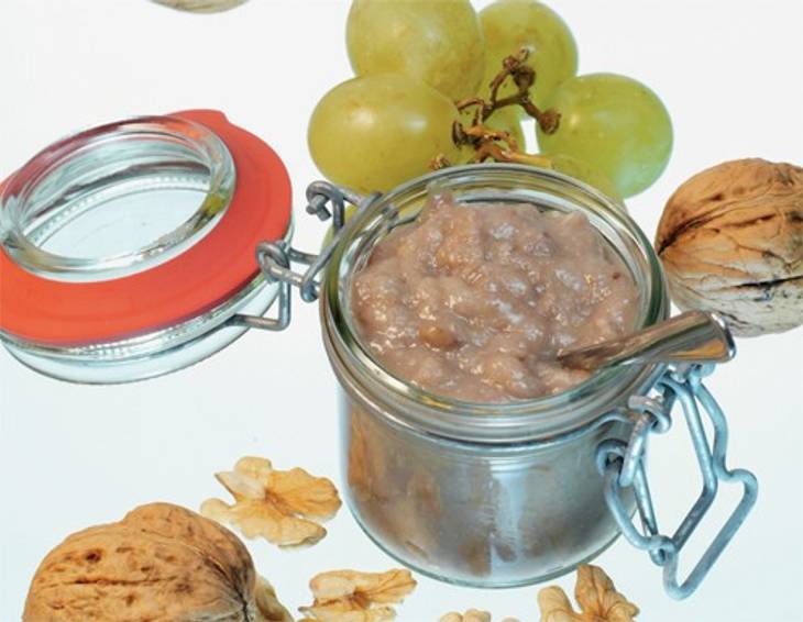 Pikante Walnussmarmelade Pikante Walnussmarmelade