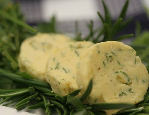 Kräuterbutter Rezept - ichkoche.at Kräuterbutter Rezept - ichkoche.at