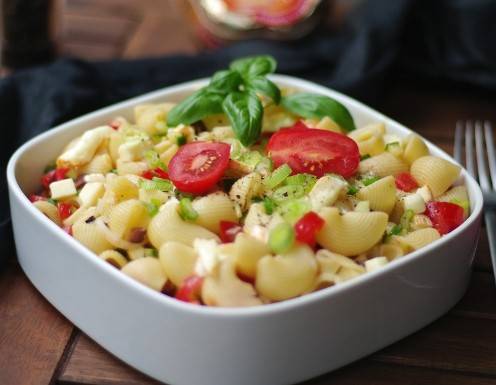 Sommerlicher Nudelsalat Rezept - ichkoche.at