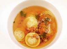Ochsenschwanzconsommé Ochsenschwanzconsommé