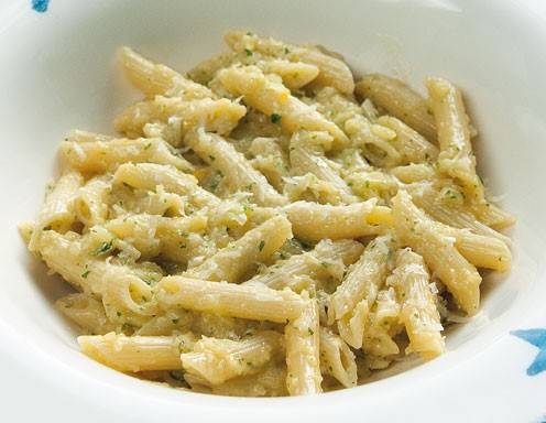 Penne mit Jungzwiebel Rezept - ichkoche.at Penne mit Jungzwiebel Rezept - ichkoche.at