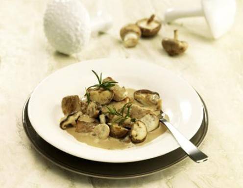 Schweinefilet-Geschnetzeltes mit Pilzen Rezept - ichkoche.de Schweinefilet-Geschnetzeltes mit Pilzen Rezept - ichkoche.de