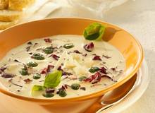 Radicchio-Basilikumcremesuppe Radicchio-Basilikumcremesuppe