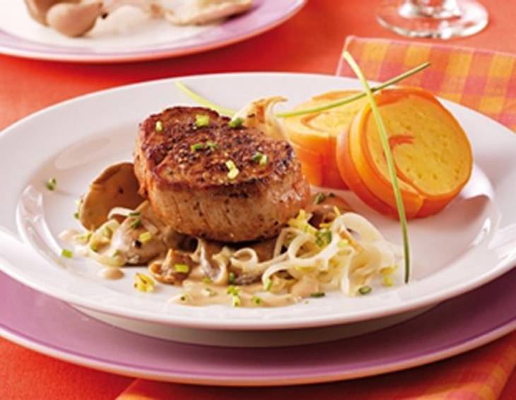 Schweinsmedaillons mit Austernpilzen Schweinsmedaillons mit Austernpilzen