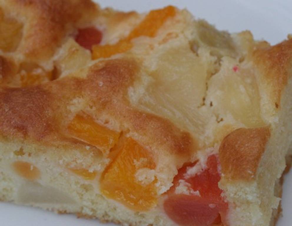 Blechkuchen mit exotischen Früchten Blechkuchen mit exotischen Früchten