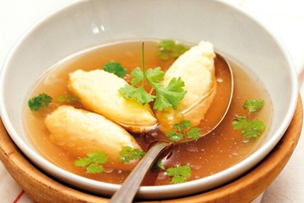 Grießnockerlsuppe Grießnockerlsuppe