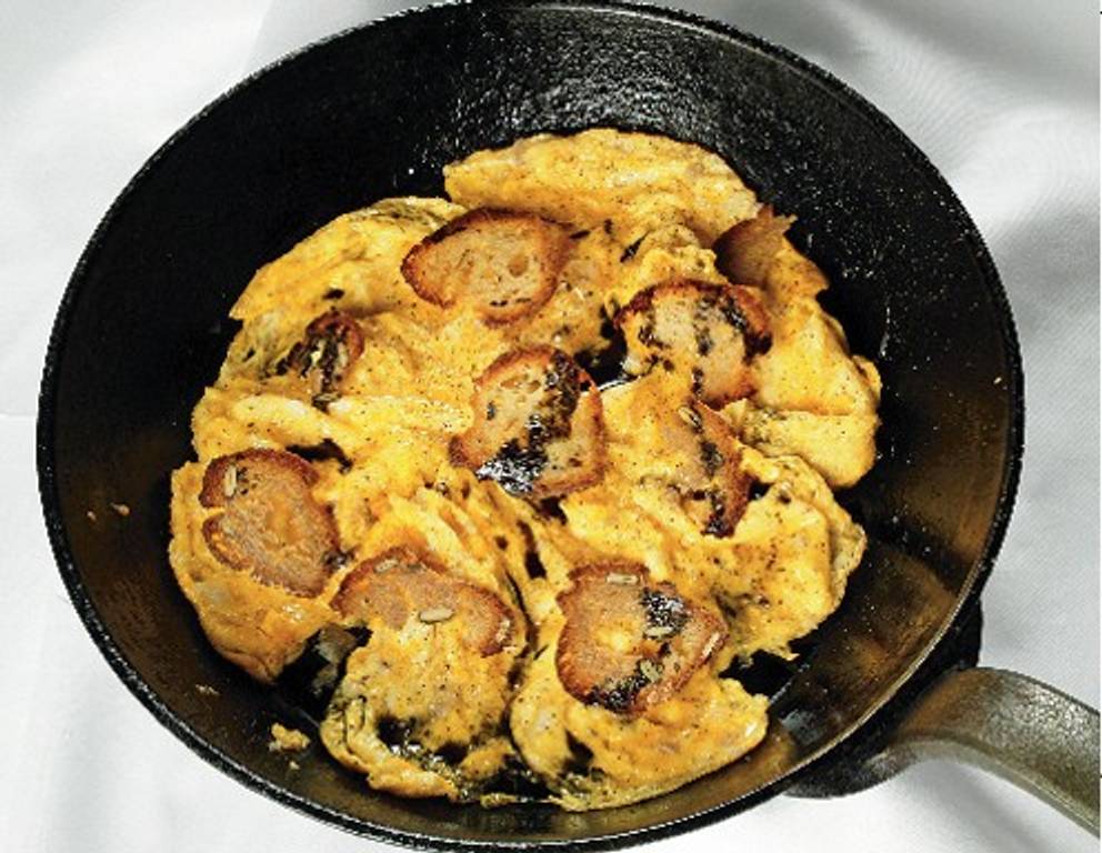 Steirische Kernöl-Eierspeise Steirische Kernöl-Eierspeise