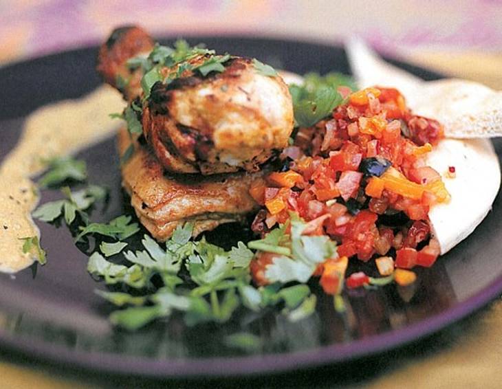 Chili-Joghurthuhn mit Tomaten-Paprikasalsa