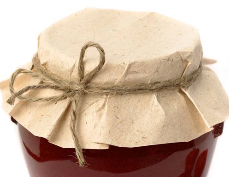 Weihnachtliche Marmelade mit gemischten Beeren Weihnachtliche Marmelade mit gemischten Beeren