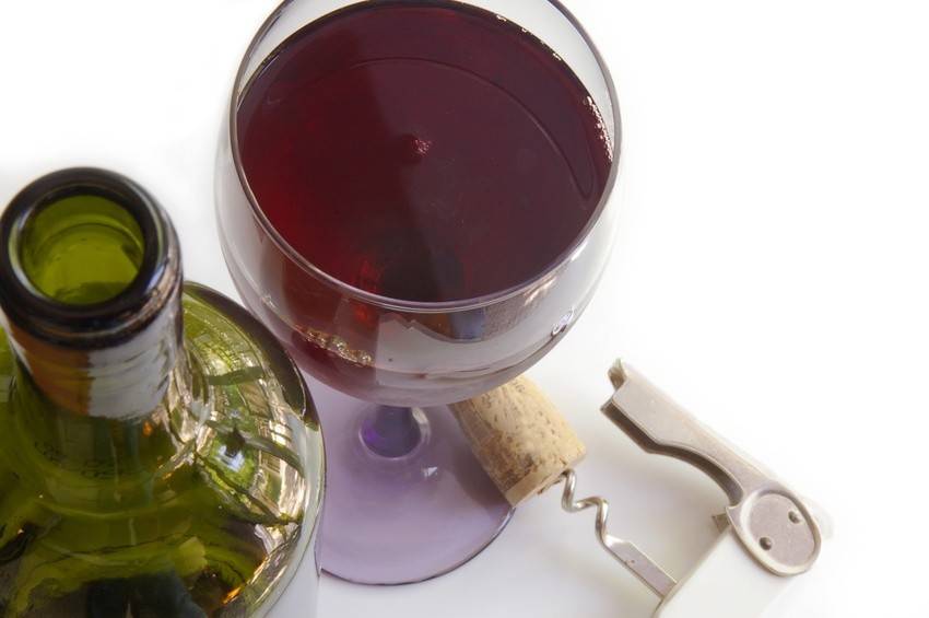 Wichtige Weinaccessoires: Korkenzieher und das richtige Weinglas