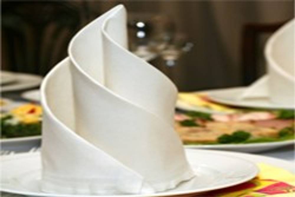 Servietten falten für einen schönen Tisch Servietten falten für einen schönen Tisch