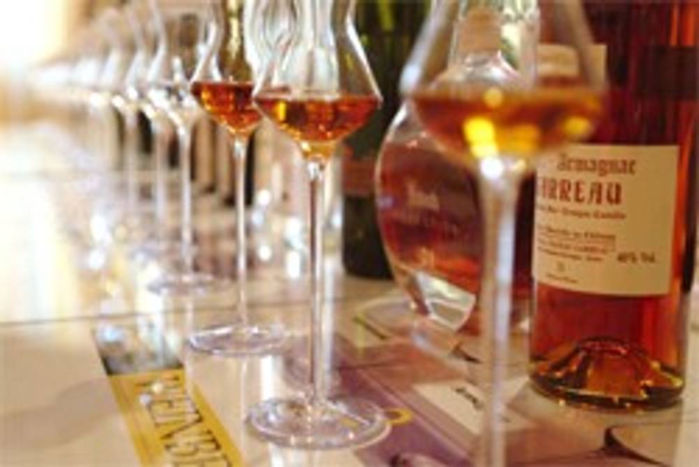 Das richtige Glas zum Schnaps trinken Das richtige Glas zum Schnaps trinken