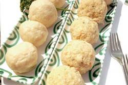 Semmelknödel (Grundrezept)