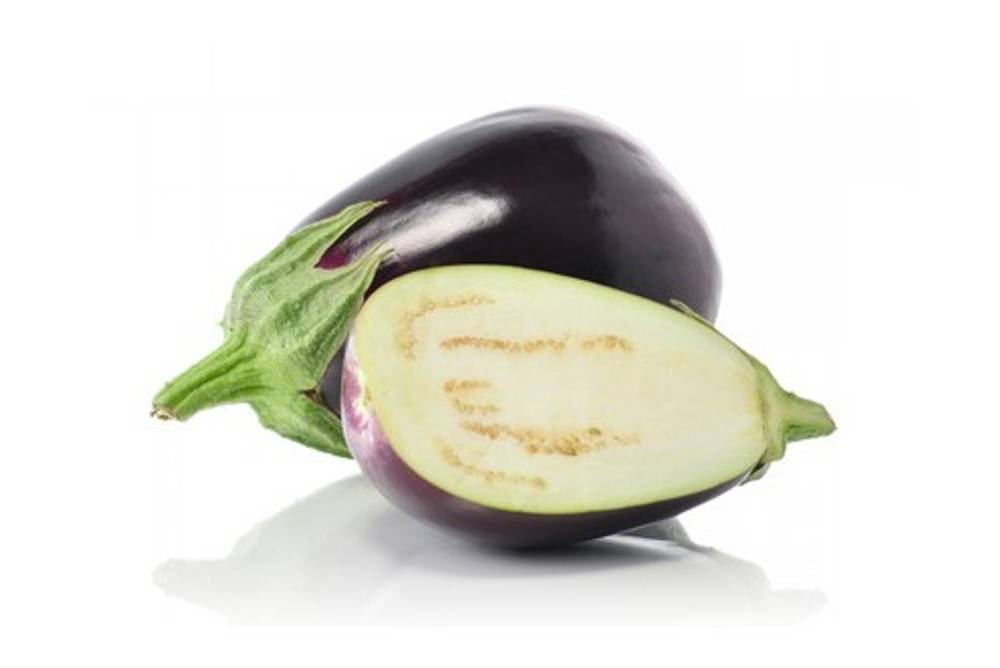 Aubergine aufgeschnitten Aubergine aufgeschnitten