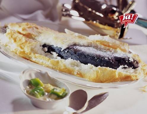 Forelle in der Salzkruste mit Erdäpfel-Lauch-Gemüse Rezept - ichkoche.de Forelle in der Salzkruste mit Erdäpfel-Lauch-Gemüse Rezept - ichkoche.de