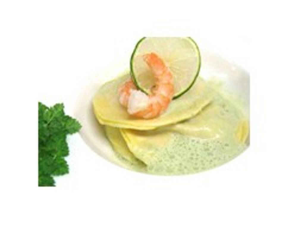 Shrimpsravioli mit einer leichten Limetten-Kräutersoße Shrimpsravioli mit einer leichten Limetten-Kräutersoße