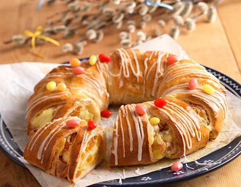 Vanille-Osterkranz Rezept - ichkoche.at Vanille-Osterkranz Rezept - ichkoche.at