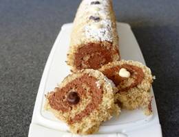 Oma's Biskuitroulade