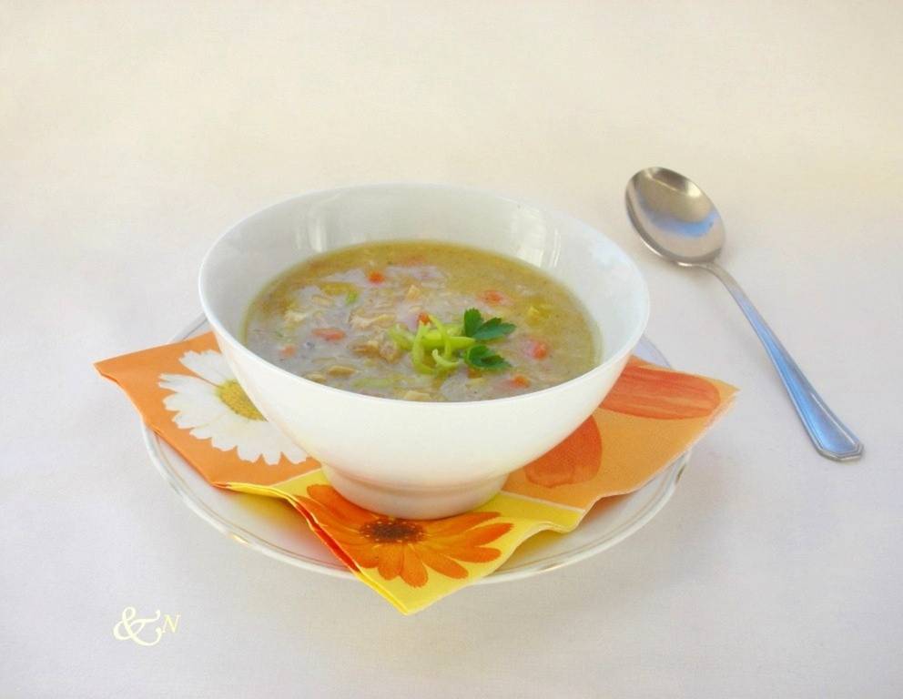 Hühnersuppe gebunden Hühnersuppe gebunden