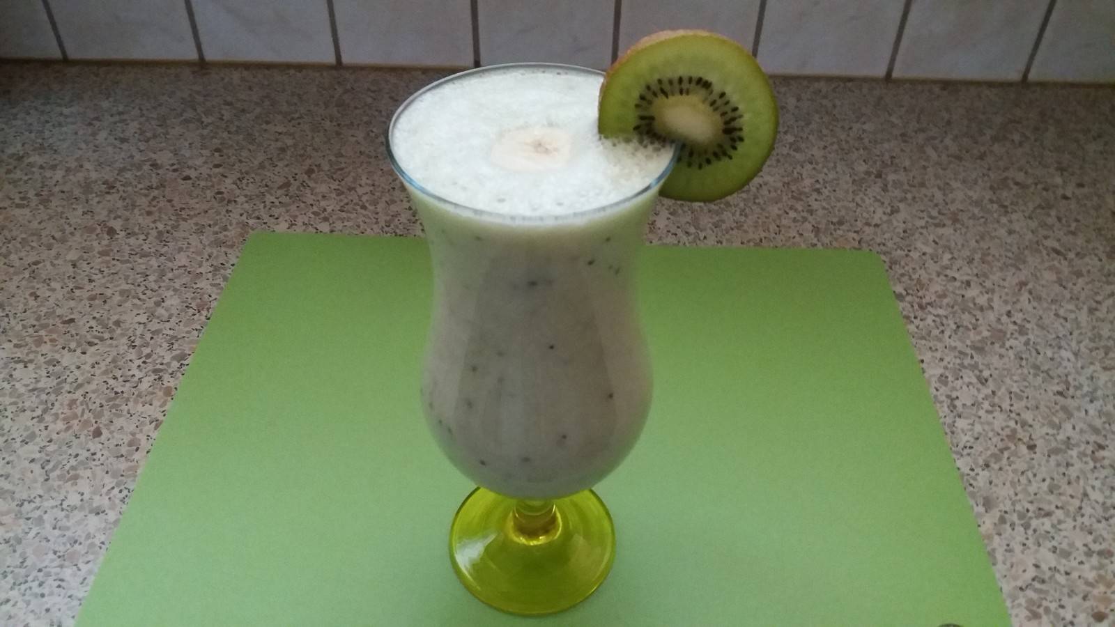 Kiwi-Bananen-Shake Rezept - ichkoche.ch