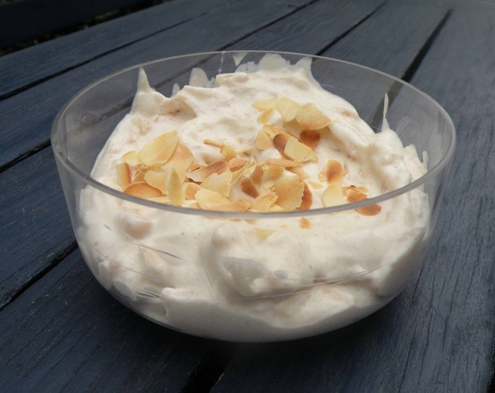 Knuspriges Joghurtdessert