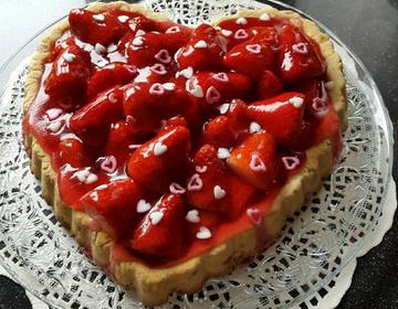Erdbeer-Herztorte Erdbeer-Herztorte