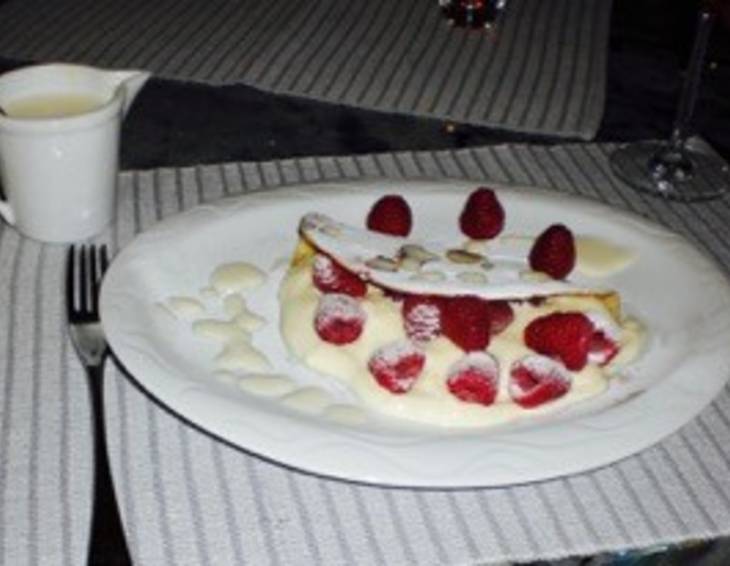 Palatschinken mit Zitronen-Topfencreme Palatschinken mit Zitronen-Topfencreme