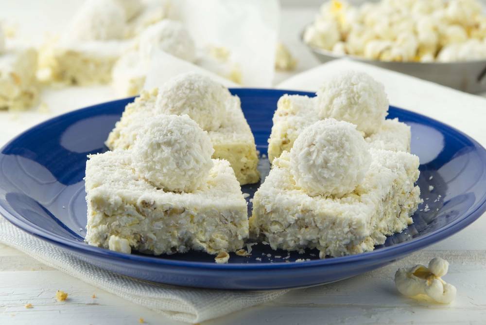Raffaello-Popcorn-Schnitten Rezept Raffaello-Popcorn-Schnitten Rezept