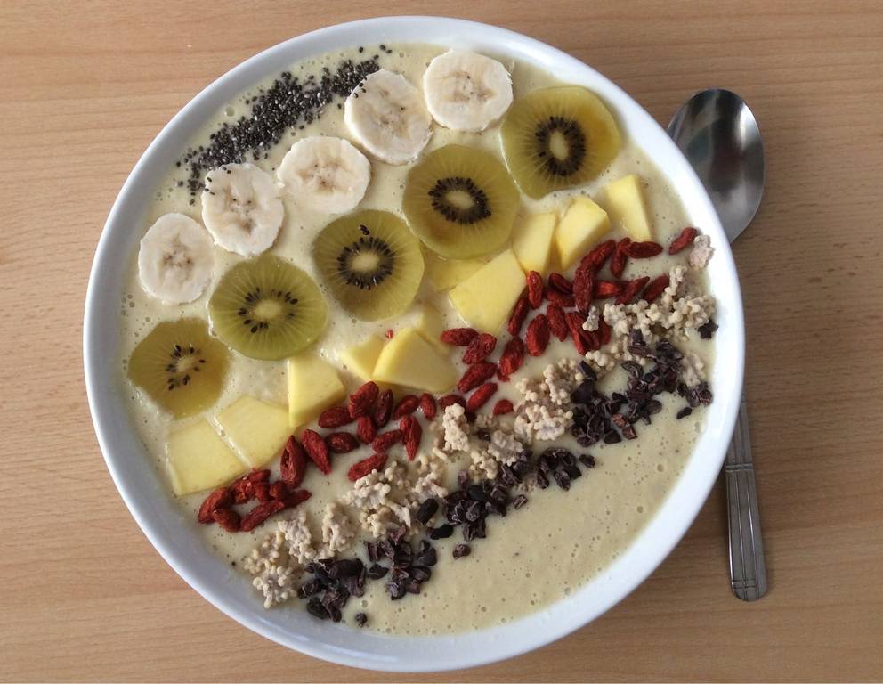 Mango Smoothie Bowl Mango Smoothie Bowl