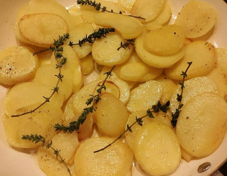 Thymian-Röstkartoffeln Thymian-Röstkartoffeln