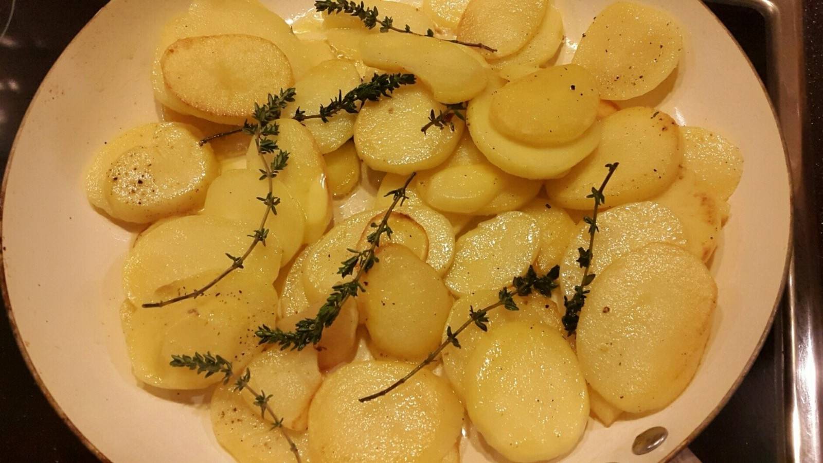 Thymian-Röstkartoffeln Rezept - ichkoche.de Thymian-Röstkartoffeln Rezept - ichkoche.de