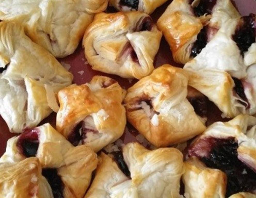 Blätterteigtascherl Blätterteigtascherl