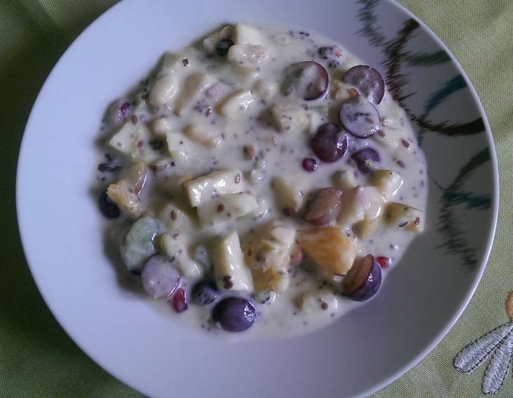 Obstsalat mit Joghurt Obstsalat mit Joghurt