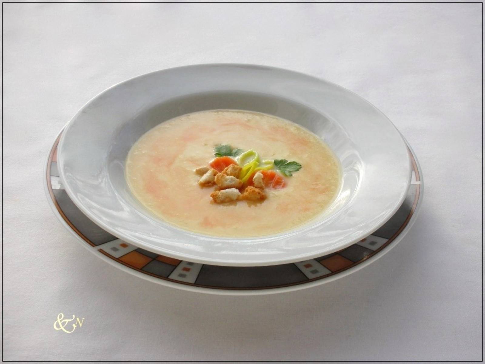 Porree-Suppe mit Kreuzkümmel Rezept - ichkoche.ch Porree-Suppe mit Kreuzkümmel Rezept - ichkoche.ch