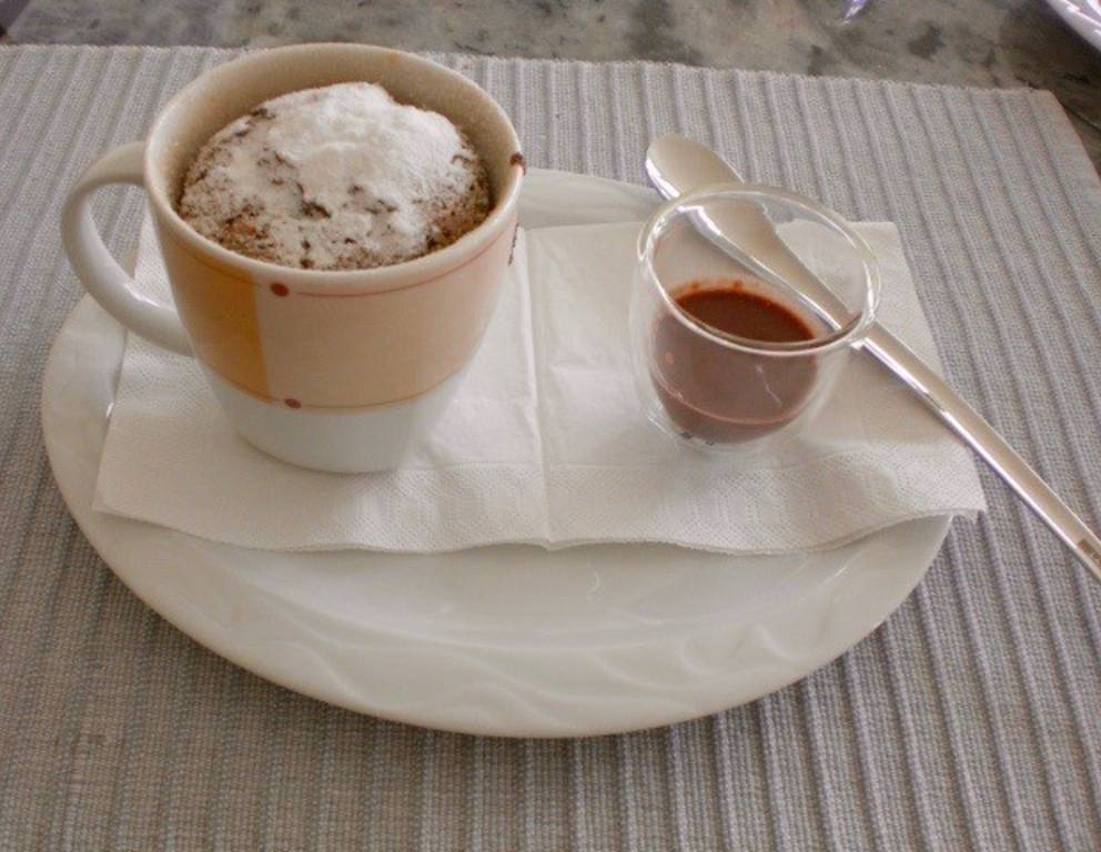 Mohnkuchen in der Tasse gebacken Mohnkuchen in der Tasse gebacken