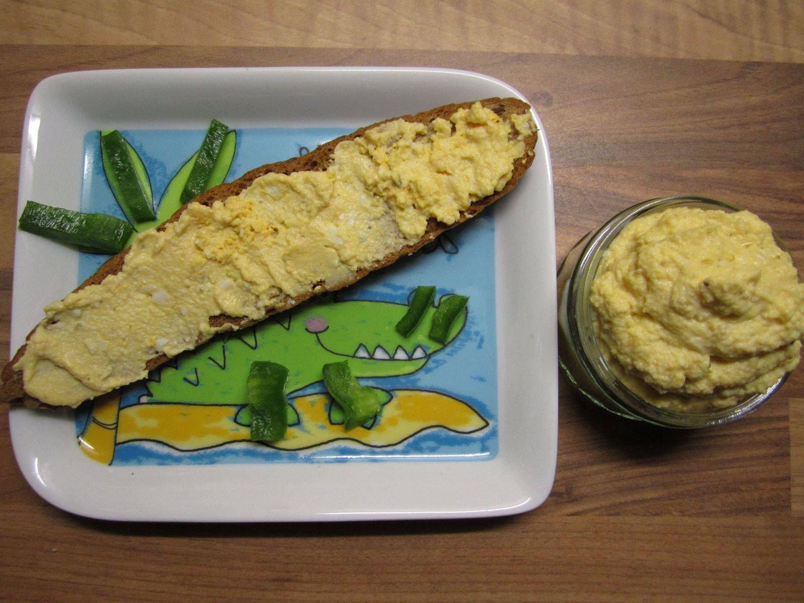 Eiaufstrich mit Sardellenpaste Rezept - ichkoche.at
