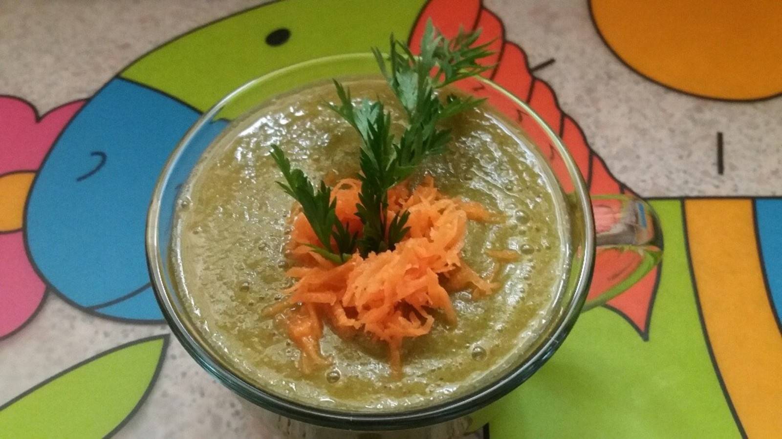 Apfel-Karotten Smoothie Rezept - ichkoche.at Apfel-Karotten Smoothie Rezept - ichkoche.at