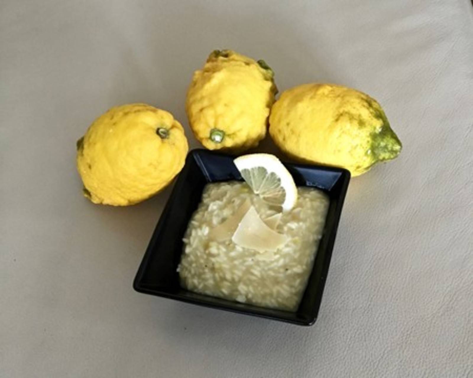 Zitronenrisotto mit Thymian und Frühlingszwiebeln Rezept - ichkoche.de