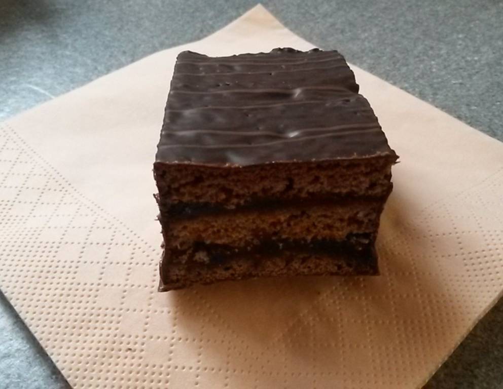 Schokolade-Nuss-Schnitten Schokolade-Nuss-Schnitten