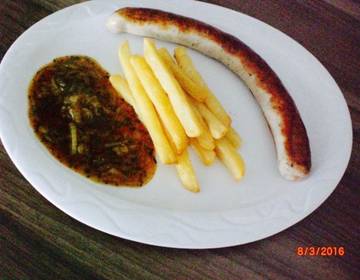 Selbstgemachte Kräuter-Kalbsbratwurst Selbstgemachte Kräuter-Kalbsbratwurst