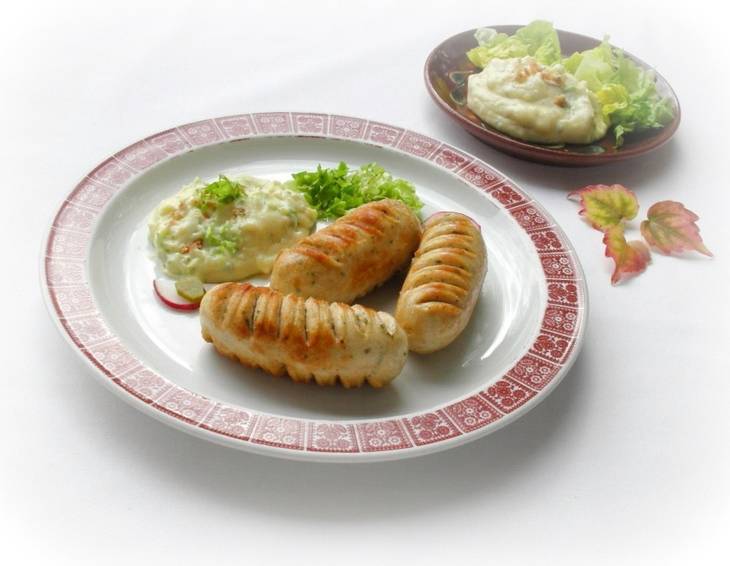 Gebratene Weißwurst mit Kartoffelpüree Gebratene Weißwurst mit Kartoffelpüree