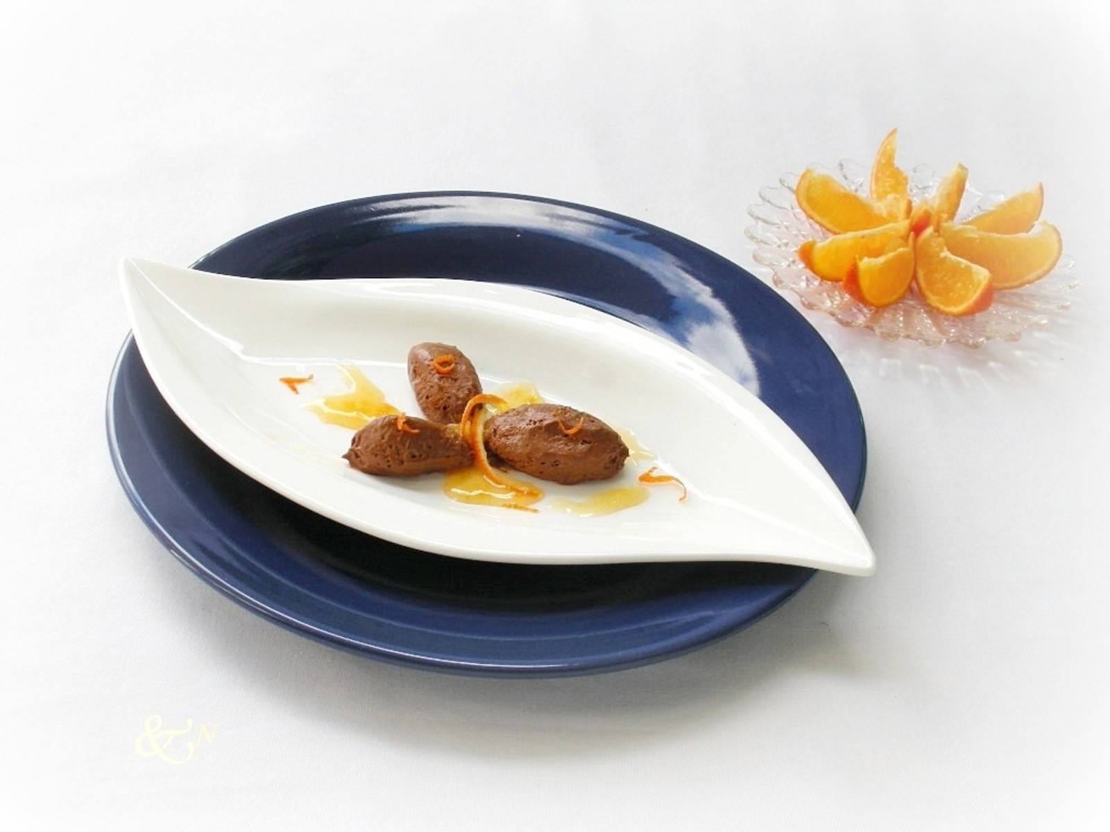 Mousse au chocolat mit Orangenlikörsauce Rezept - ichkoche.de Mousse au chocolat mit Orangenlikörsauce Rezept - ichkoche.de