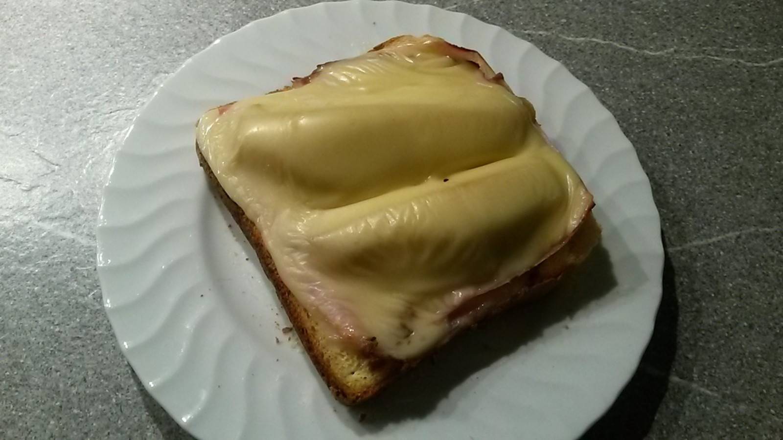 Toast mit Mangospalten